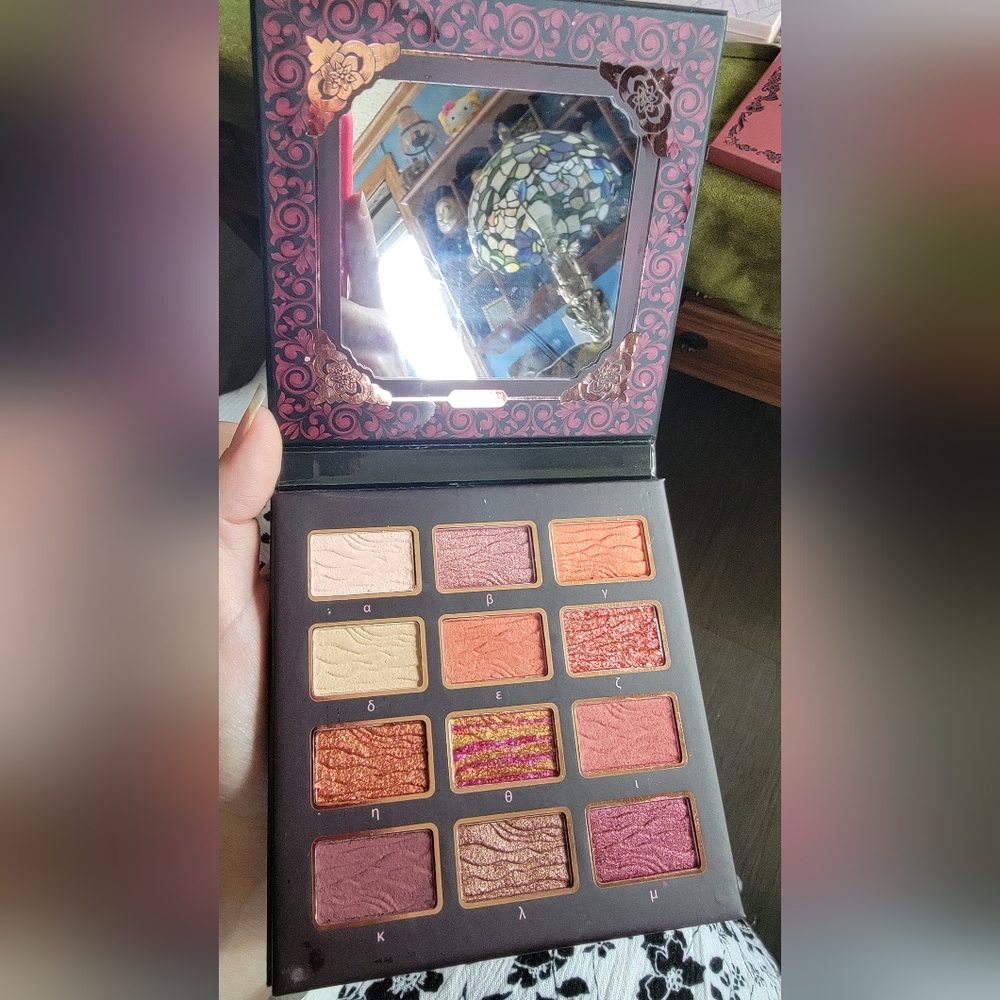 5 Eyeshadow Palette Bundle Mostly NIB - Picture 6 of 7